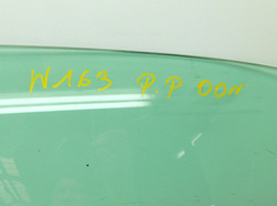 MERCEDES ML W163 2.7 CDI 00r SZYBA DRZWI PRAWY PRZÓD 