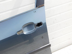 PEUGEOT 407 SW 2.2B 2005r DRZWI LEWY PRZÓD