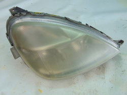 MERCEDES A W168 00r LAMPA PRZÓD PRAWY