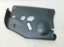 BMW F20 120i 18r OBUDOWA OSŁONA ZAŚLEPKA POD DESKĘ PRAWA EU 9205397