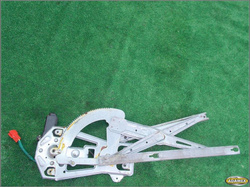 CHRYSLER CIRRUS 1997r PODNOŚNIK SZYBY PRAWY PRZÓD