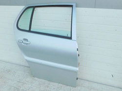VW POLO III 1.4MPI 5D 2001r DRZWI PRAWY TYŁ  SREBRNE