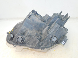 OPEL COMBO E 2020r LAMPA REFLEKTOR PRAWY PRZÓD 