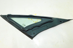 OPEL VECTRA C LIFT GTS SZYBA LEWY TYŁ TRÓJKĄT KAROSERYJNA 