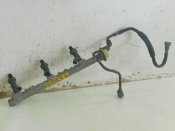 LEXUS RX 300 2001r 97-03 4x4 LISTWA WTRYSKOWA WTRYSKIWACZE 