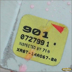 JAGUAR S-TYPE 3.0 V6 99r - SKRZYNKA BEZPIECZNIKÓW