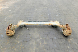 AUDI 80 B4 2.0 93r SEDAN BELKA ZAWIESZENIA TYŁ KOMPLETNA 