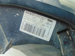 RENAULT KANGOO 2005r LAMPA PRAWY PRZÓD