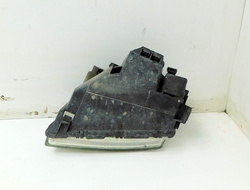 AUDI A4 B5 1.6 94-01 LAMPA REFLEKTOR PRAWY PRZÓD 8D0941030 