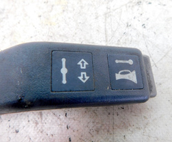 IVECO EUROCARGO 120E21 19,5" 02-08 PRZEŁĄCZNIK KIERUNKOWSKAZÓW 