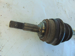 NISSAN PRIMERA P11 2.0 96R PÓŁOŚ LEWY PRZÓD 