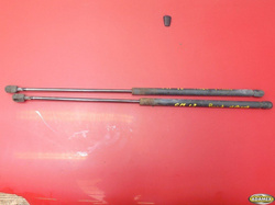 VOLVO FM 12 - SIŁOWNIK TELESKOP MASKI ATRAPY 2szt