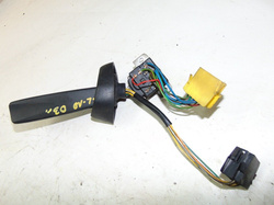 VOLVO FL6 220 03r PRZEŁĄCZNIK WYCIERACZEK 3944672