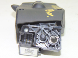 RENAULT KOLEOS I 09r PRZYCISKI STEROWANIA RADIEM