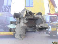 SEAT CORDOBA I 1.4 8V 94r - ZAWÓR