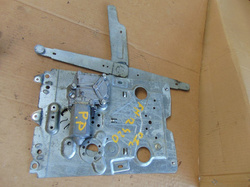 VOLVO FM12 FH12 01r PODNOŚNIK PRAWY SZYBY