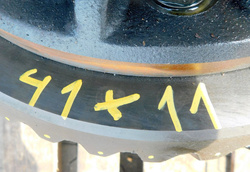 IVECO EUROCARGO 120E21 19,5" 02-08 WKŁAD GŁÓWKA MOSTU 41x11