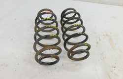 TOYOTA YARIS VERSO 1.4 SPRĘŻYNA TYŁ 