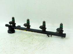 RENAULT LAGUNA II 03r 1.8 LISTWA WTRYSKOWA WTRYSKIWACZE 7700107405