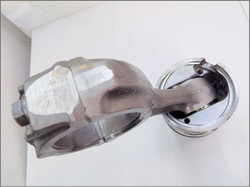 IVECO EuroTech 440KM 2001r - TŁOK Z KORBOWODEM