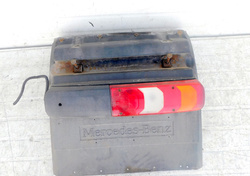 MB ACTROS MP4 12r EURO 5 NADKOLE LAMPA BŁOTNIK PRAWY TYŁ 