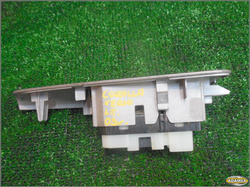 COROLLA VERSO 2003r - PRZEŁĄCZNIK SZYBY LEWY TYŁ