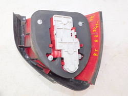 AUDI A3 8L 1.8 AUTOMAT 96-03r 5D LIFT LAMPA PRAWA TYŁ