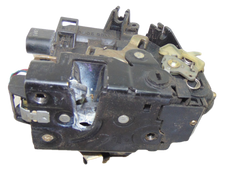 AUDI A6 C5 2.8 98r ZAMEK DRZWI TYŁ PRAWY