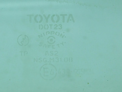 TOYOTA YARIS I 99r 1.0 5D SZYBA DRZWI PRAWY PRZÓD