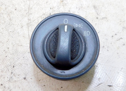 IVECO EUROCARGO 120E21 19,5" 02-08 WŁĄCZNIK ŚWIATEŁ 41221023