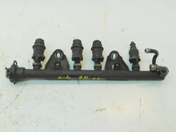 AUDI 80 B4 2.0 94r LISTWA WTRYSKOWA WTRYSKIWACZE 