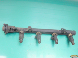 VW POLO III 1.4 96r - LISTWA WTRYSKOWA WTRYSKI