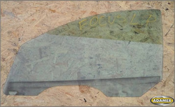 FORD FOCUS MK1 LIFT SEDAN 01r SZYBA LEWA PRZEDNIA