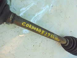 SEAT CORDOBA II 1.4 60KM 00r PÓŁOŚ NAPĘDOWA LEWA