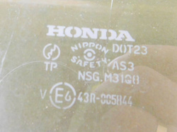 HONDA FRV FR-V I 2.0 2006r SZYBA LEWY TYŁ 