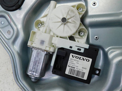 VOLVO V50 2005r PODNOSNIK SZYBY LEWY TYŁ