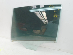 BMW F20 120i 18r 5D SZYBA DRZWI LEWY TYŁ 