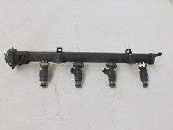 VW POLO III 1.4 B 2001r LISTWA WTRYSKOWA WTRYSKIWACZE 030133319L