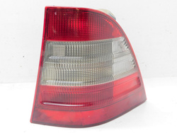 MERCEDES ML W163 2000r LAMPA PRAWA TYLNA 