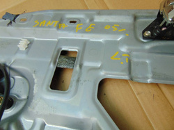 HYUNDAI SANTA FE I 05r PODNOŚNIK SZYBY TYŁ LEWY