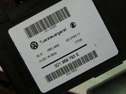 VW TOUAREG I 2.5TDI 05r SILNICZEK SZYBY PRZÓD LEWY 3D1959793E