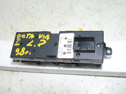 SKODA OCTAVIA I 98r PRZEŁĄCZNIK SZYB PRZÓD LEWY