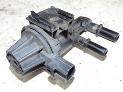 FOCUS Mk1 2.0 USA 06R ELEKTROZAWÓR  7U5A9G641DA