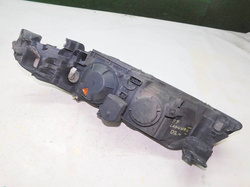 RENAULT LAGUNA II 2002r LAMPA PRAWY PRZÓD XENON
