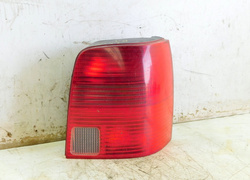 VW PASSAT B5 1.9 TDI 98r LAMPA PRAWY TYŁ KOMBI 