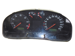 VW PASSAT B5 1.6 101KM 97r LICZNIK  PRZEB:289433km