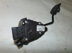 NISSAN ALMERA N16 1.5 03r POTENCJOMETR 6pv00862001