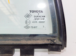 TOYOTA COROLLA E12 2.0 90KM SZYBA DRZWI LEWY TYŁ TRÓJKĄT KOMBI