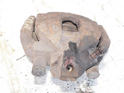 VOLVO V70 2.4 D5 2002r ZACISK HAMULCOWY PRAWY TYŁ