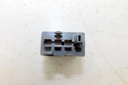 VW PASSAT B5 FL 1.9 TDI WŁĄCZNIK PRZEŁĄCZNIK AWARYJNYCH